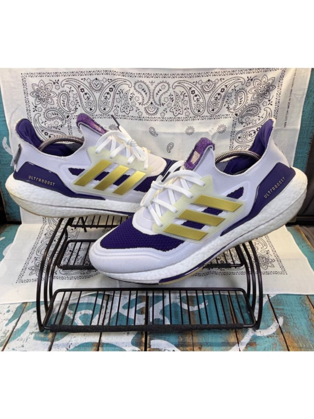 Adidas Ultraboost 21 NCAA Washington Huskies Shoes White Gold GX7967 Size 13 EUC